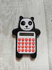 Kalkulator panda działający dla dzieci do szkoły