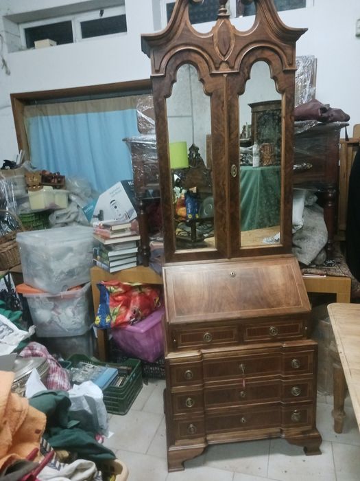 Papeleira com alçado