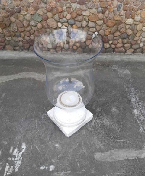 Wazon wysoki na podstawie