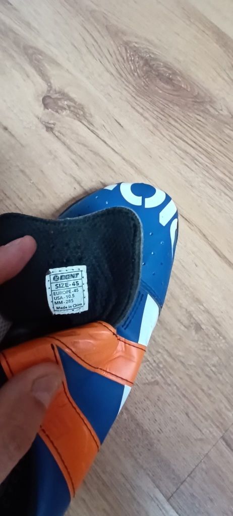 Buty szosowe męskie Bontrager. Rozmiar 45. Podeszwa carbon