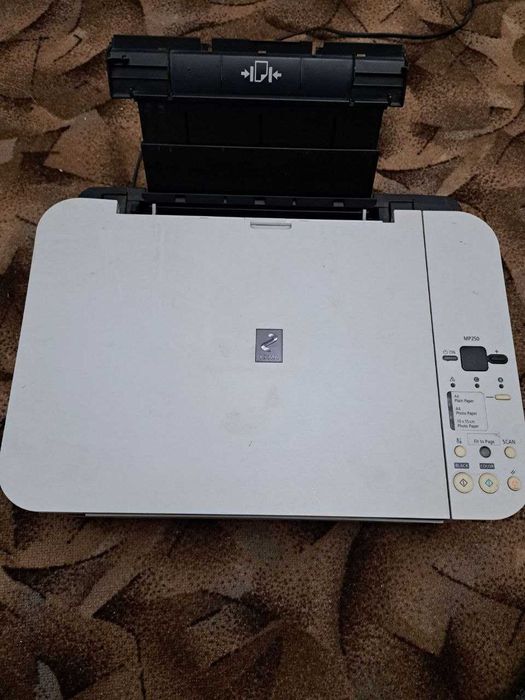 Принтер бу струменевий робочий Canon PIXMA MP250 сканер ксерокс А4