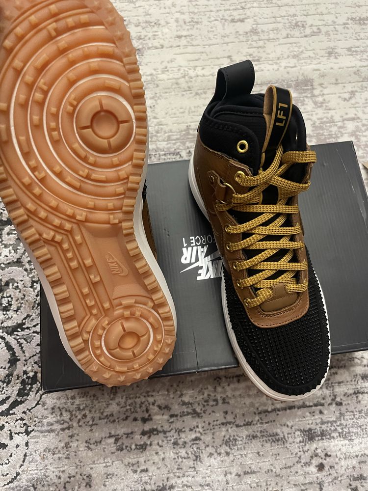 Кроссовки Nike Lunar Force 1 DuckBoot