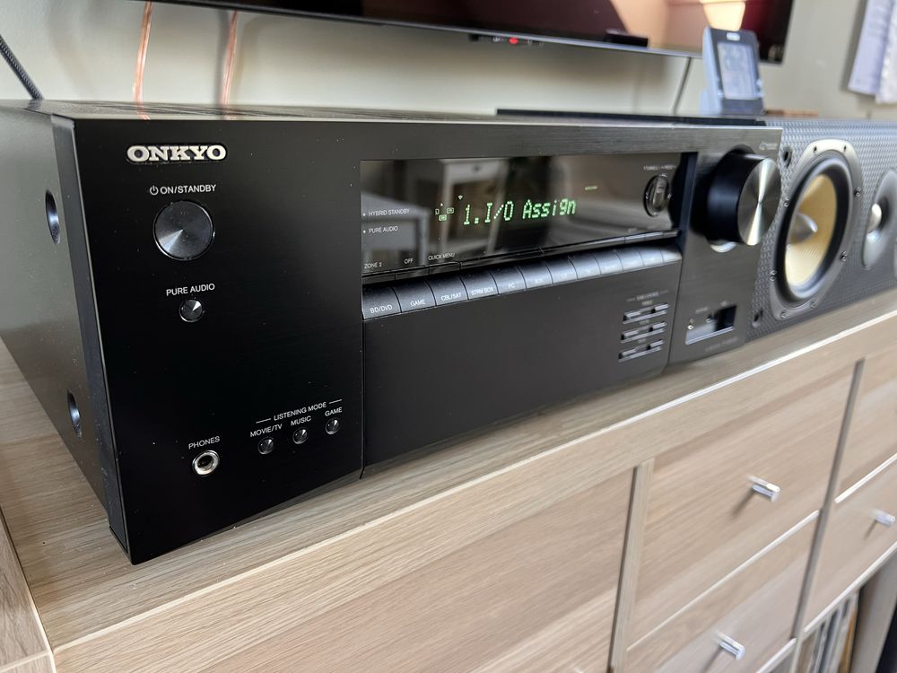 Amplituner Onkyo TX-NR6100 Dolby Atmos