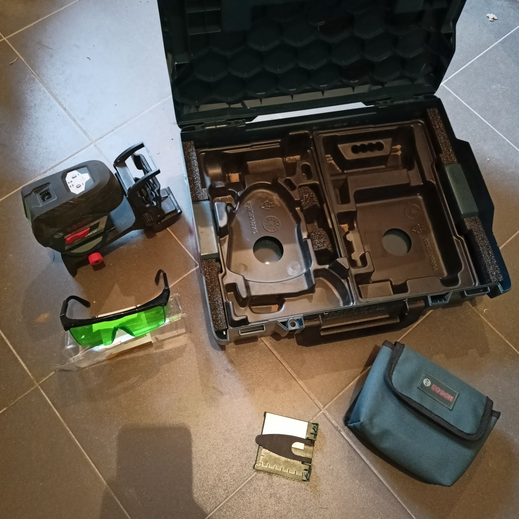 Laser Bosch GCL 2-50 CG zielony