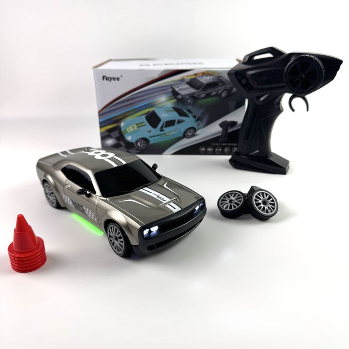 Іграшкова дрифт машинка Dodge Challenger 4WD на радіокеруванні