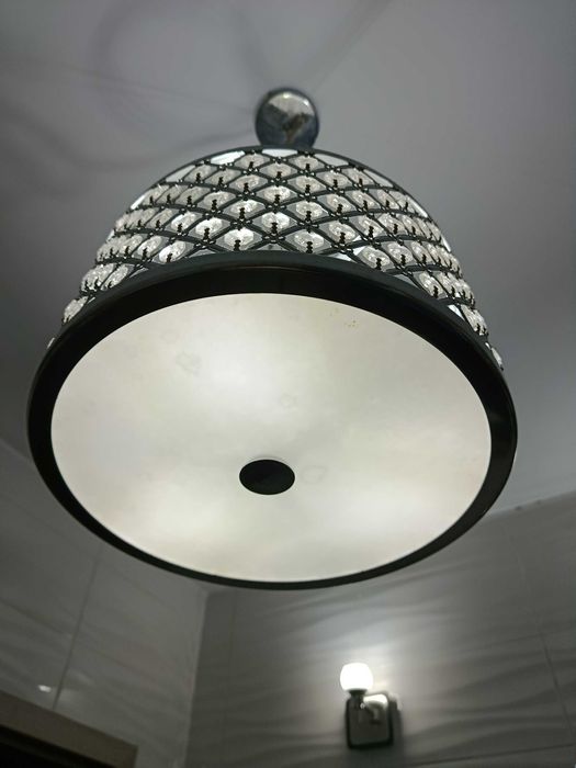 sprzedam żyrandole stylowe 3 szt.