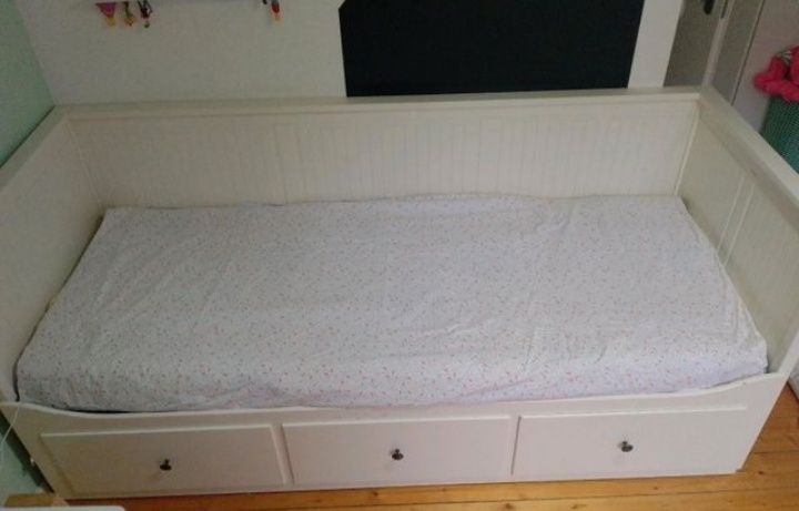 Łóżko drewniane  Ikea Hemnes rozkładane 80-160x200 mat