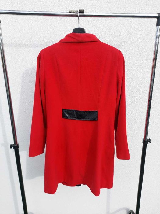 Czerwony płaszcz zapinany na zamek Jean Boison ( rozmiar 10 )