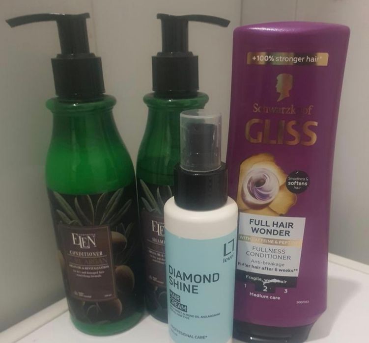 Лот косметики для волос