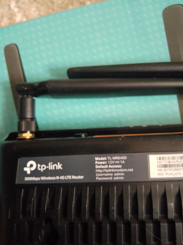 Router TP-Link TL-MR6400.  300Mbps