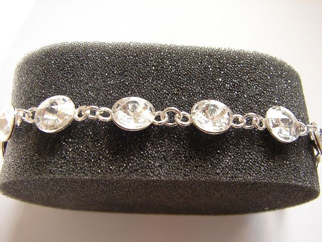 Bransoletka srebrna z użyciem kamieni Swarovski