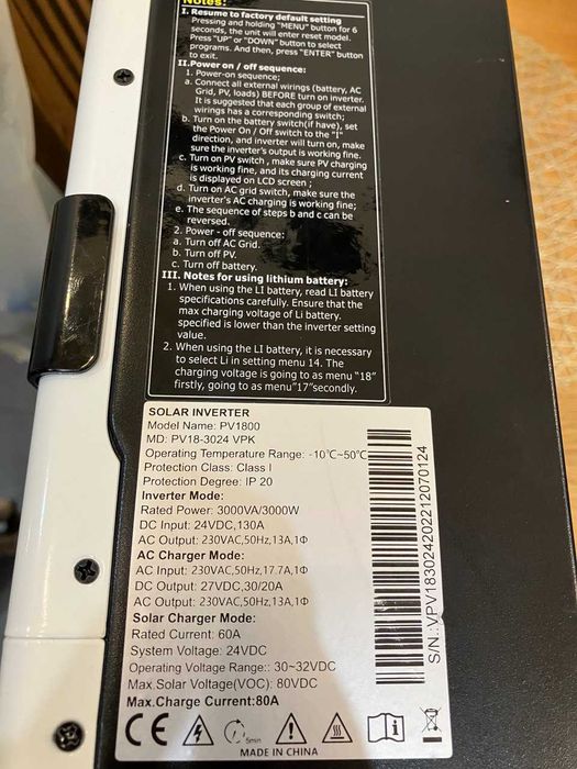 Гібридний інвертор напруги (ДБЖ) MUST PV18-3024 VPK (3 кВт)