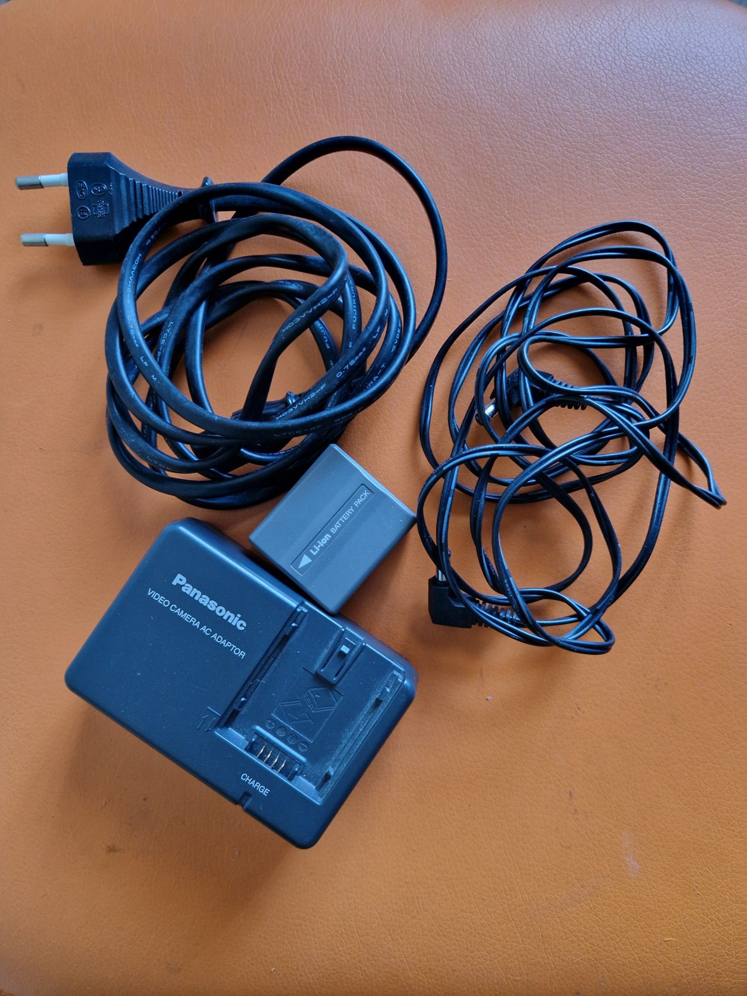 Продам видеокамеру Panasonik SDR-H280