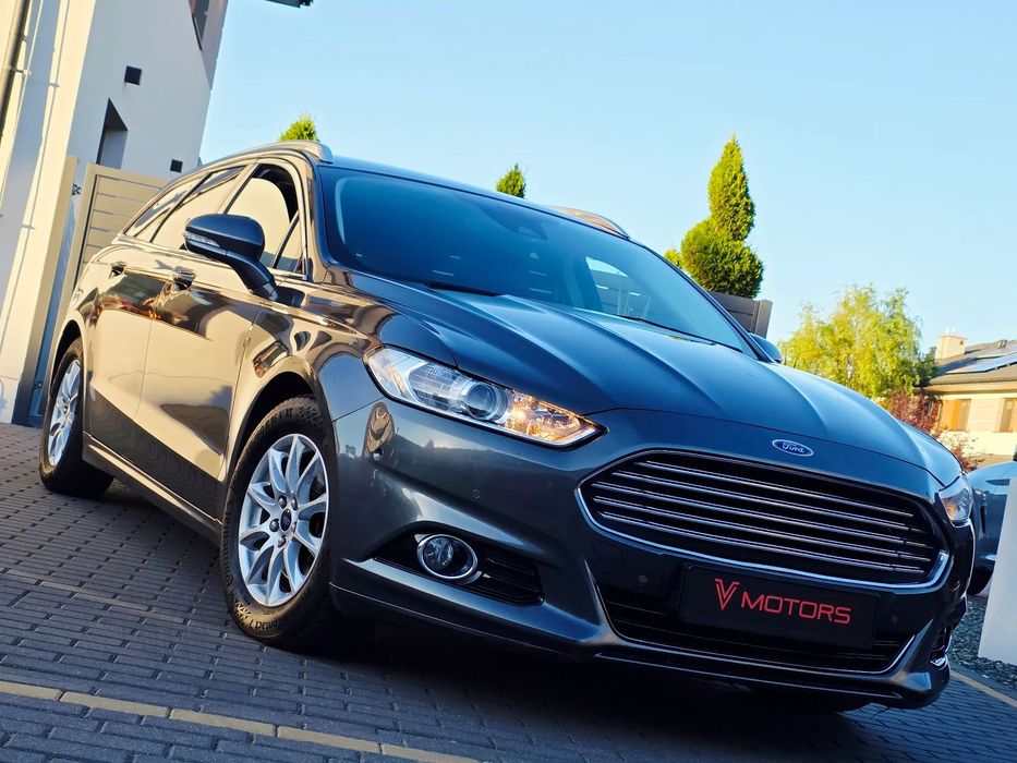 Ford Mondeo TITANIUM___Skóra Navi Kamera Convers+ KeylessGo SONYsync___