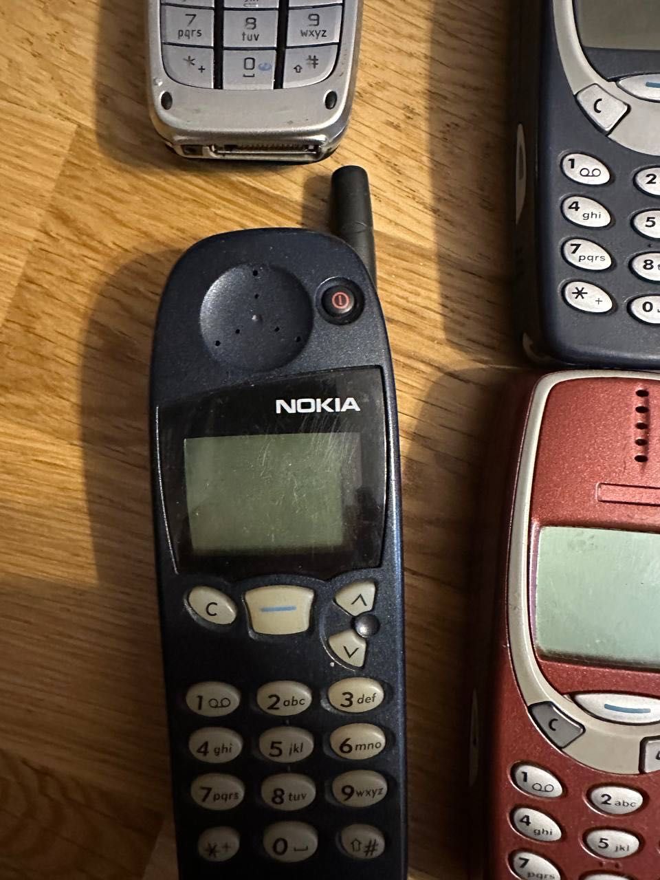 Коллекционные телефоны Nokia 51110, 3110