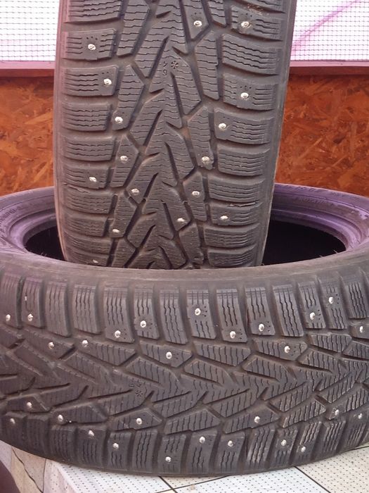 Продам пару зимних колёс, 215.55.17. nokian цена 2.000грн.шт.