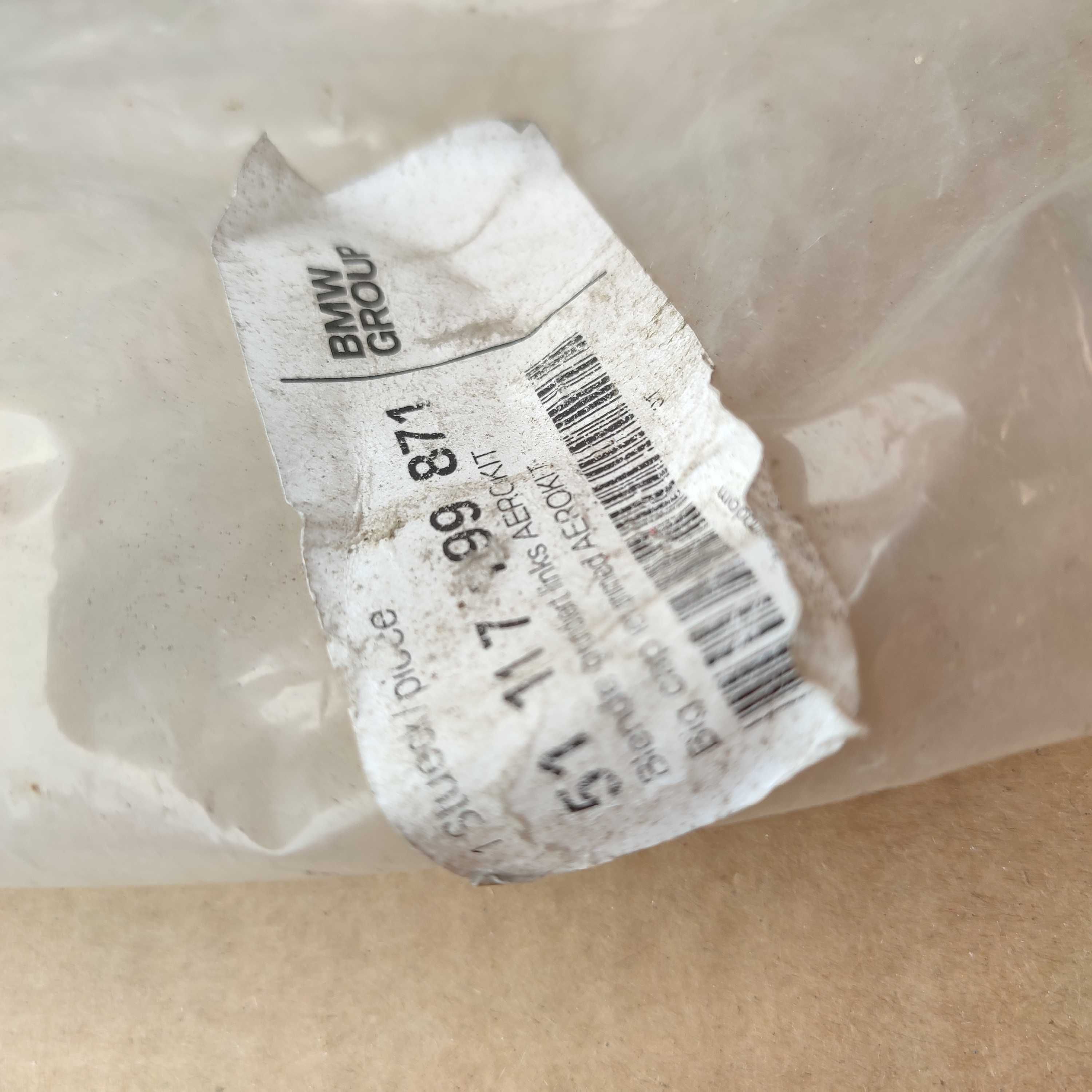 Mini R55 R56 R57 zaślepka halogenu zderzaka lewa przód osłona listwa