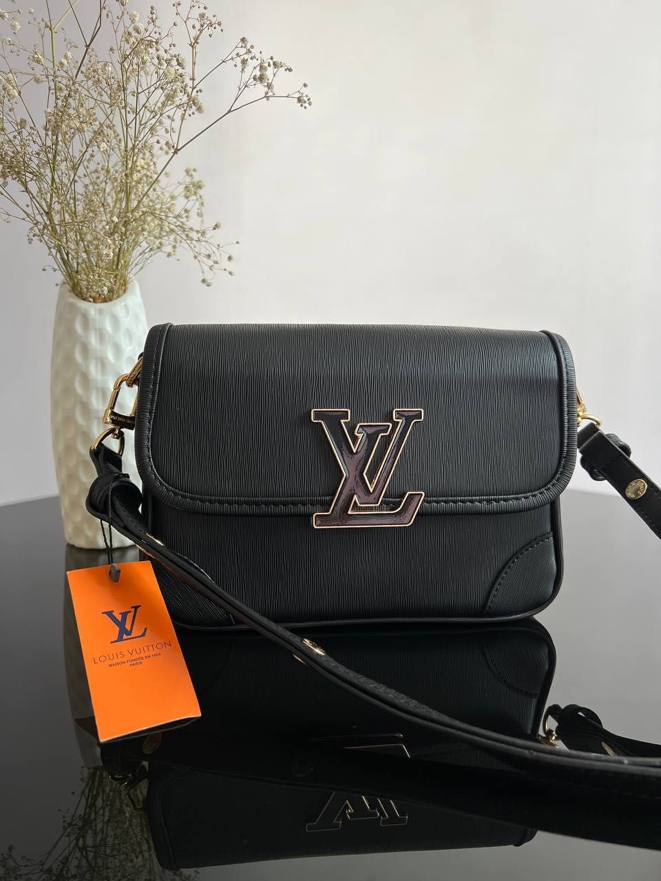 Нова сумка в продажі від Louis Vuitton