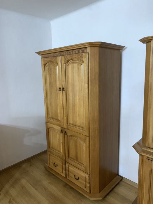 Meble dębowe - zestaw szafa witryna komoda stolik