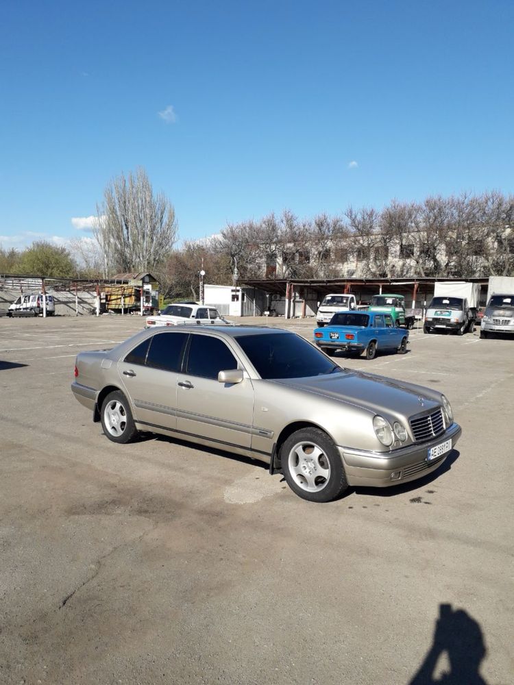 Мерседес W210 e230 газ/бенз