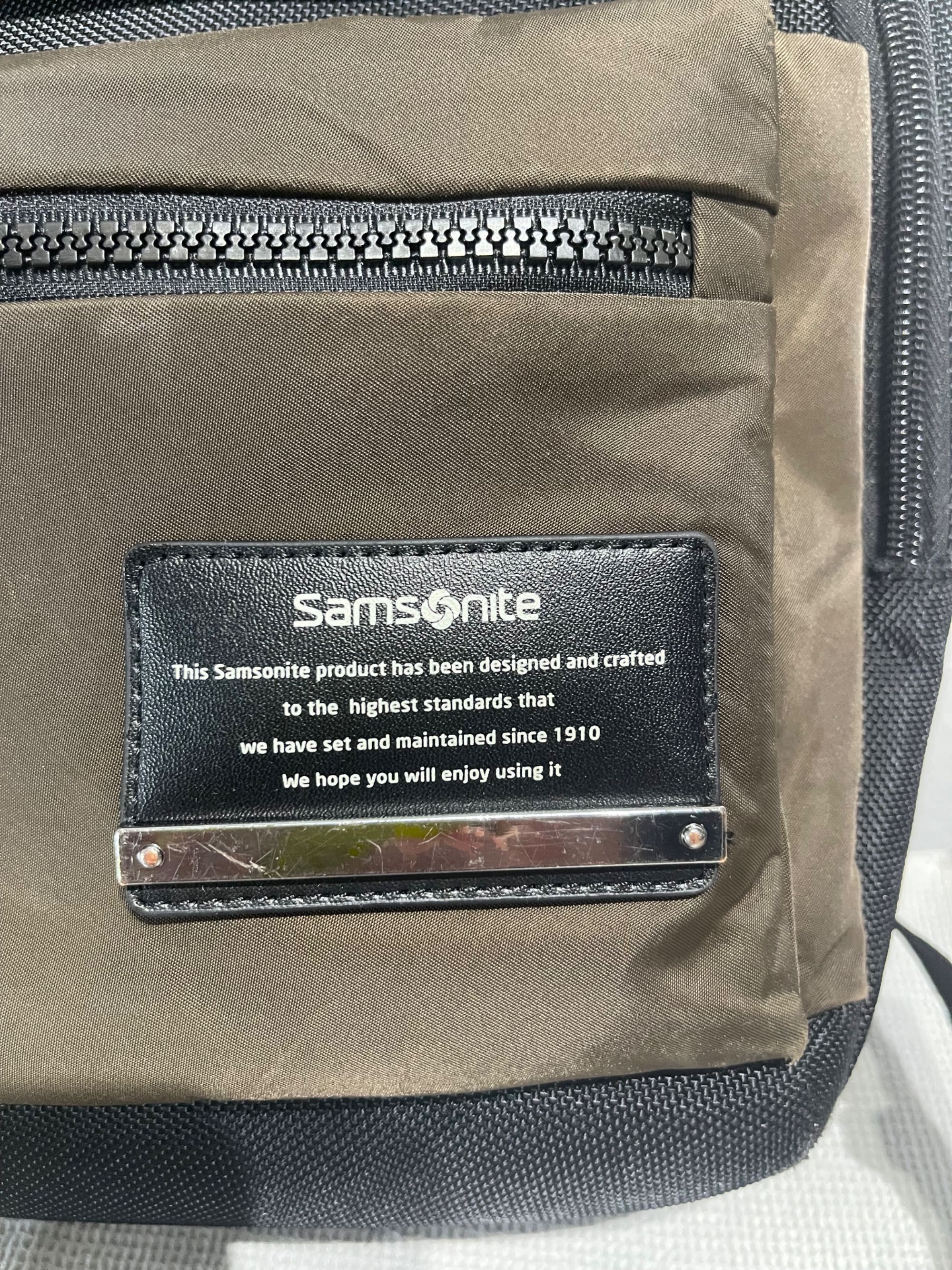 excelente mochila Samsonite
