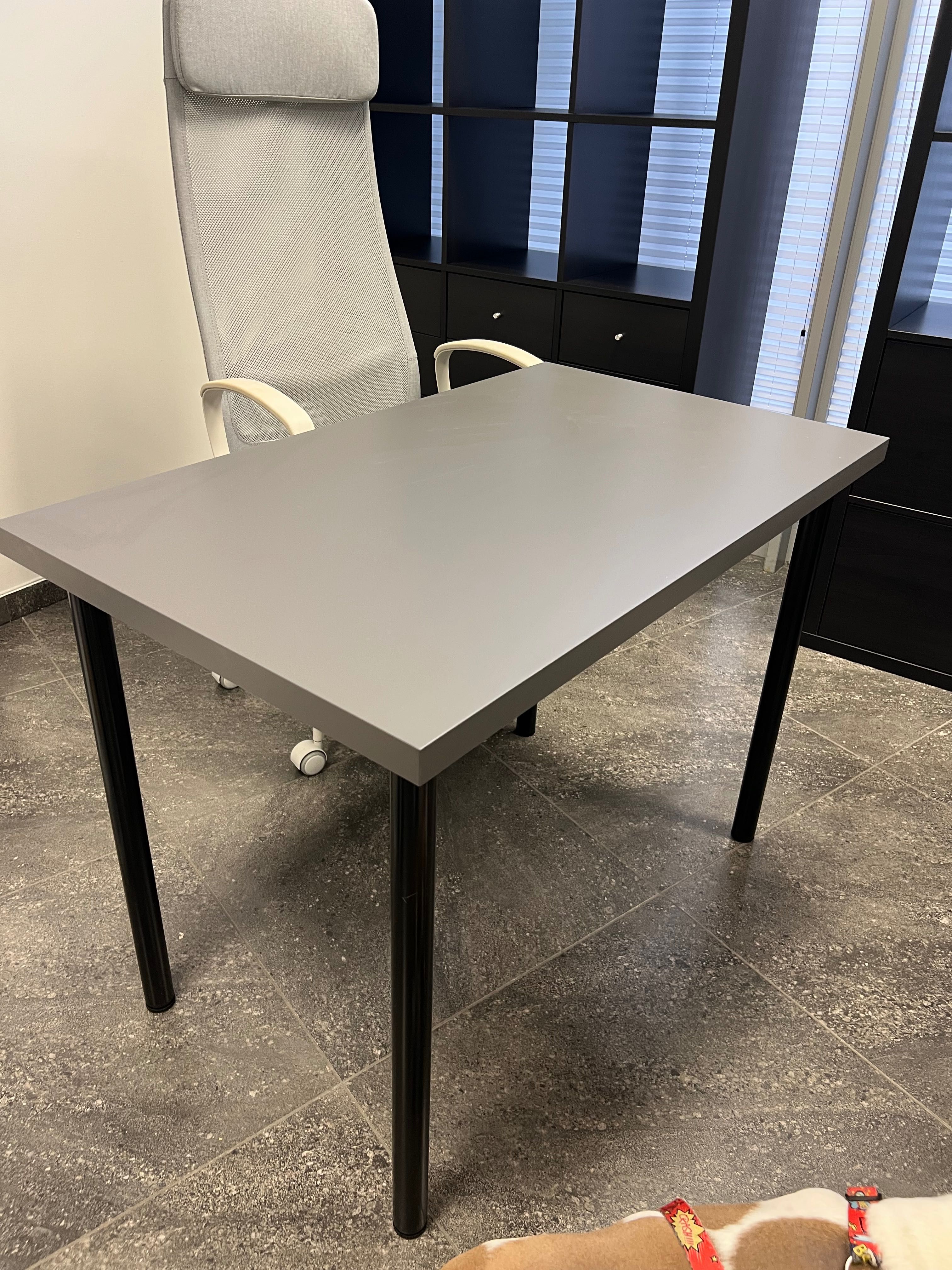 Biurko biały i ciemnoszary model, 120x60 cm Ikea jak nowe