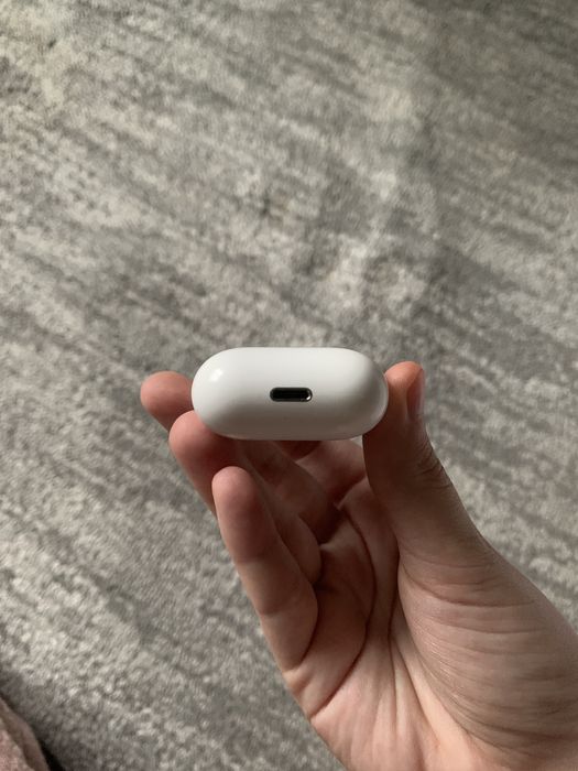 AirPods оригинал первого поколения