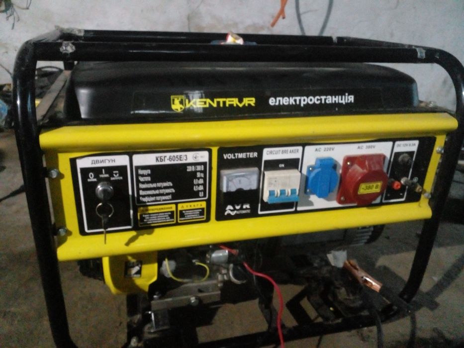 Генератор 6.5 кв 380.три фази по 220