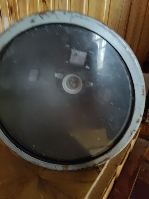 Нова електрична лампа, фонар