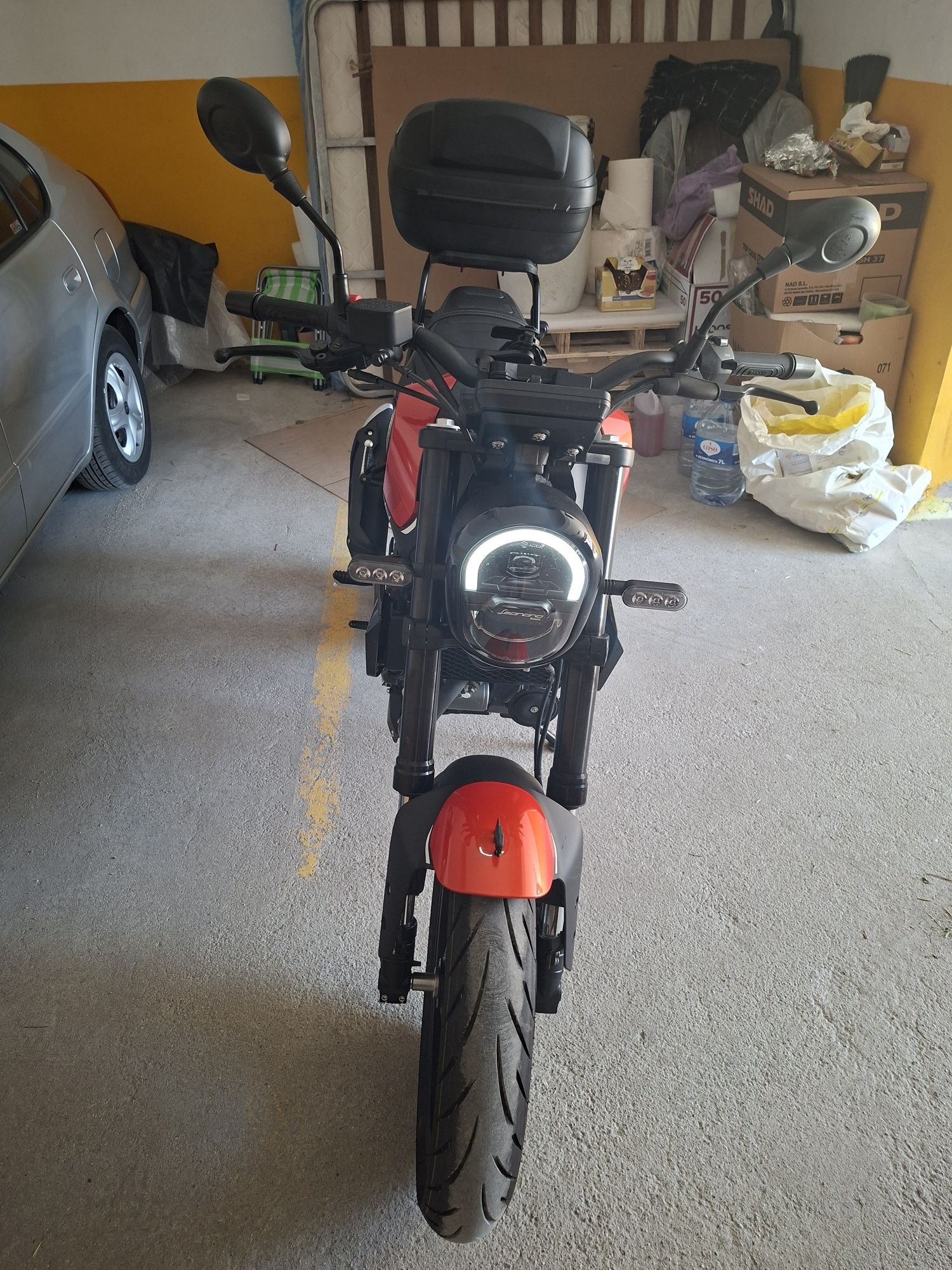 Benelli Leoncino 125cc 06/2024