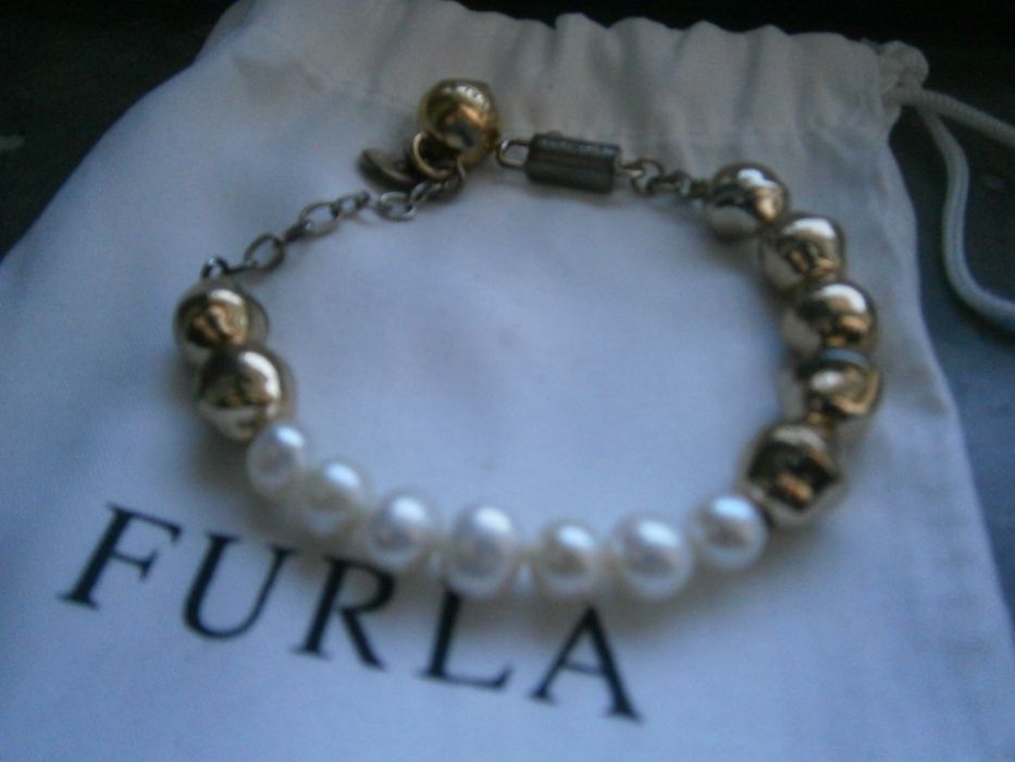 Pulseira original FURLA com pérolas, sem uso