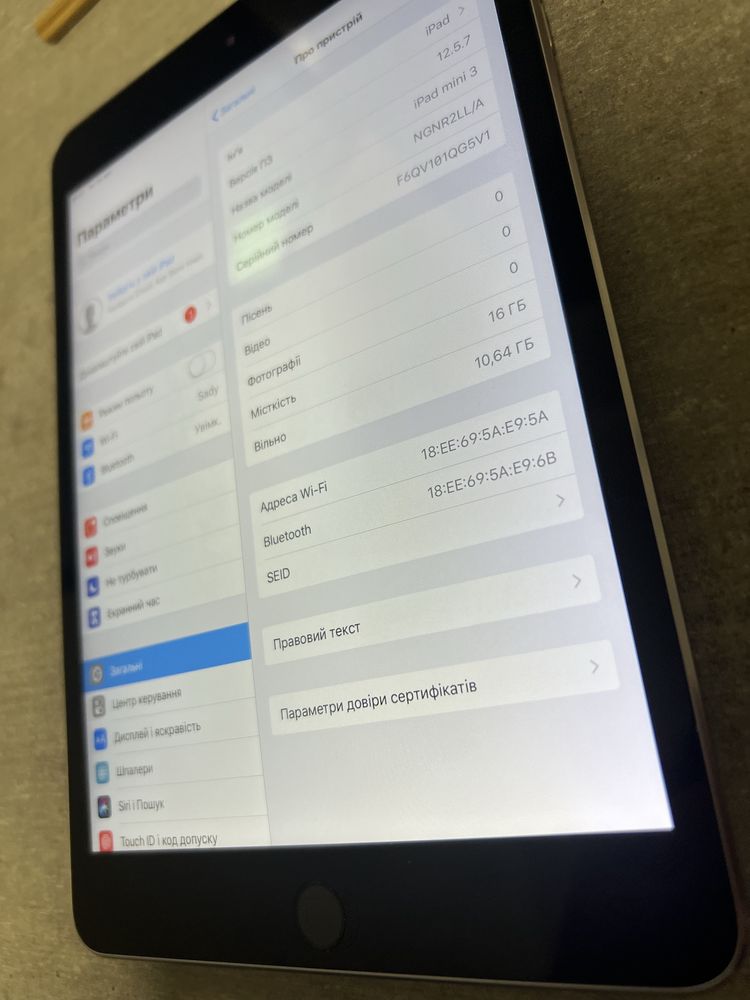 iPad Mini 3. 16GB. Space Grey. Без обмежень. Гарантія