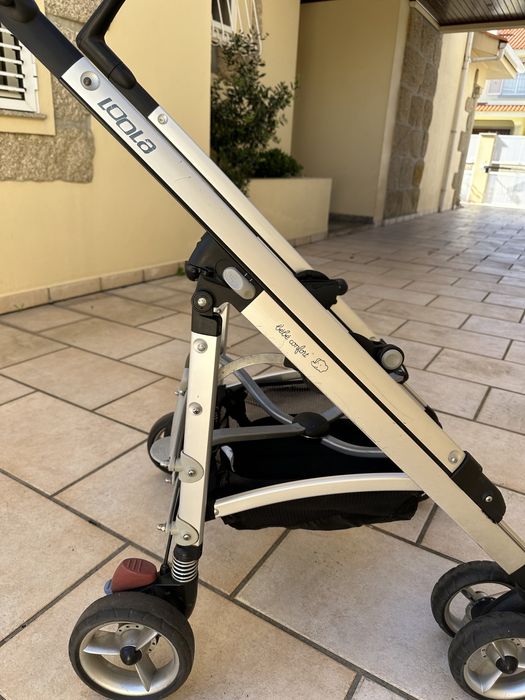 Vendo carro de passeio, bebe confort , com protecao sol