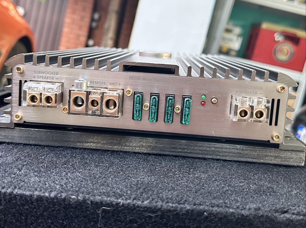 Сабвуфер DLS Nobelium 12 600 Watt. Моноблок DLS Referens RA10