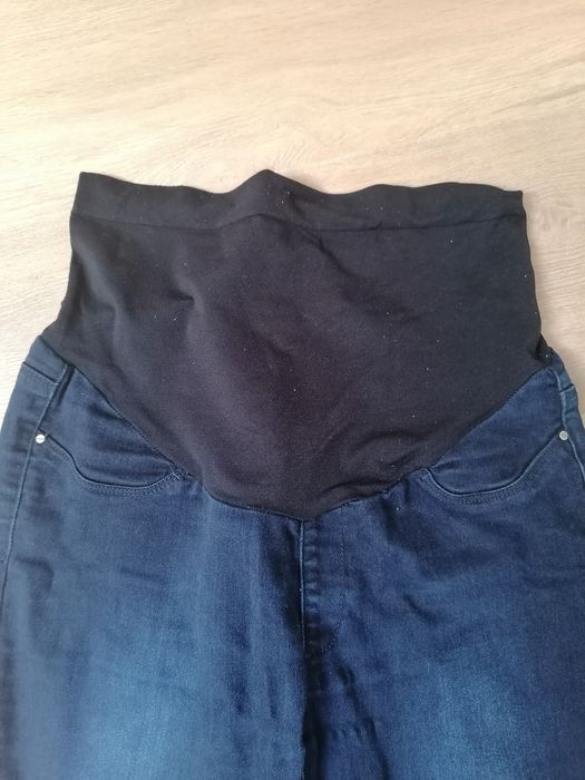 Wygodne spodnie ciążowe dżinsy granatowe rurki