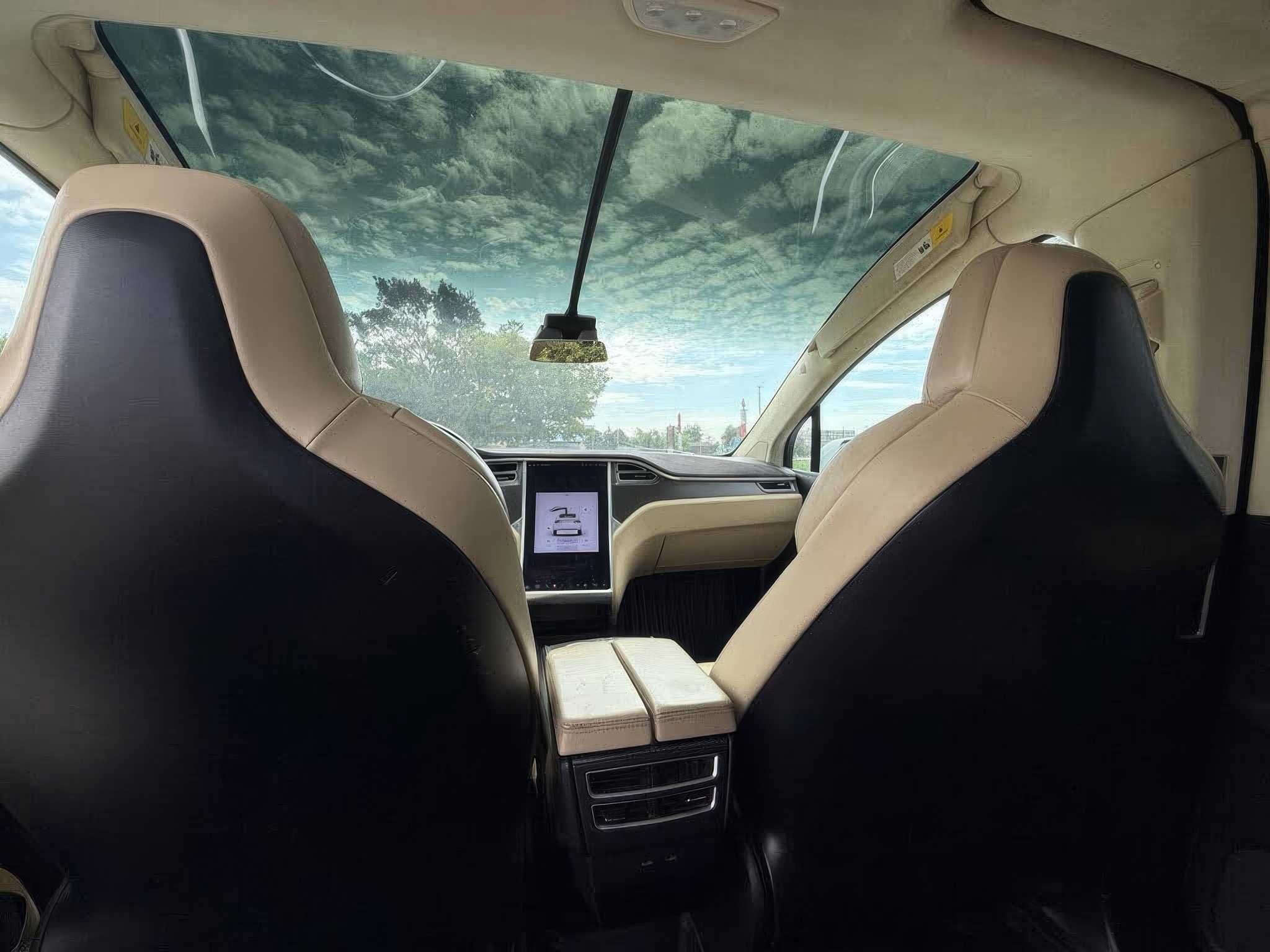 Tesla Model X 2017