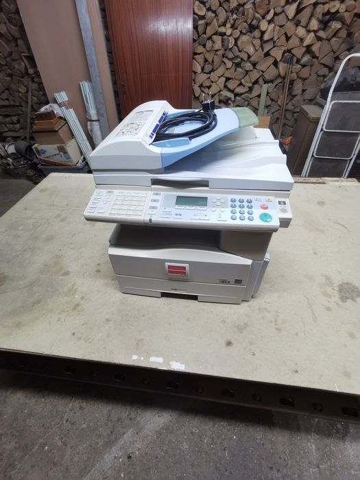 Impressora avariada para compor ou para peças