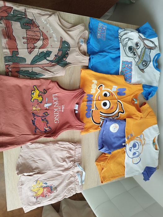 9 Zestawów koszulki i spodenki