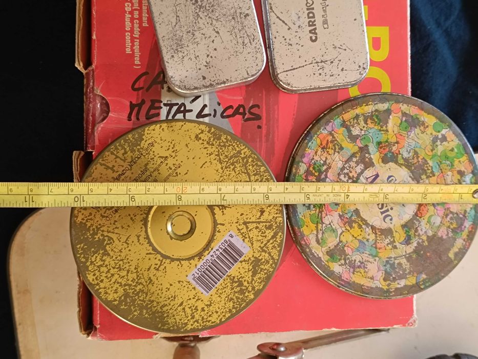 2 Caixas metálicas vintage