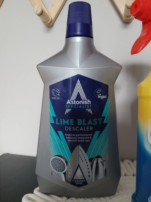 Odkamieniacz Astonish