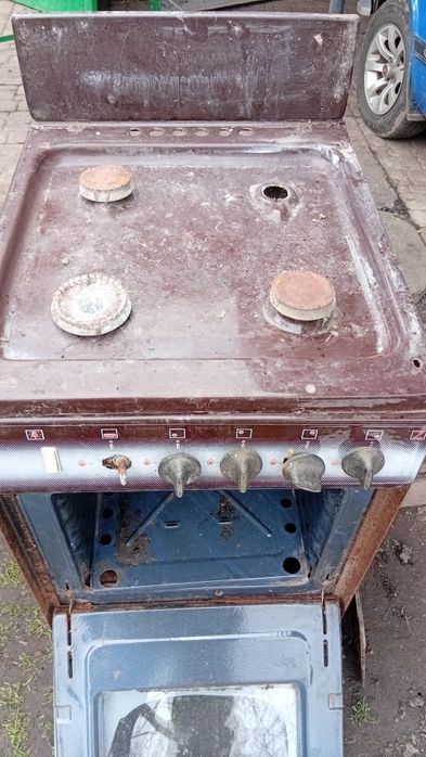 Продам газову плиту.