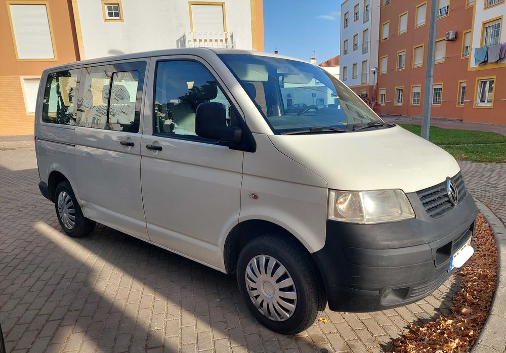 VW Transporter T5 1.9 TDI 9 lugares