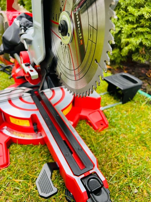 Пила Торцювальна з протяжкою Einhell TC-SM 216