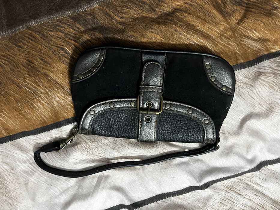 Mini czarna torebka do ręki