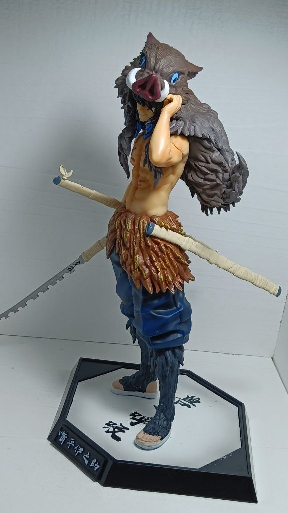 Figurka Anime Demon Slayer - Inosuke Hashibira 30 cm.