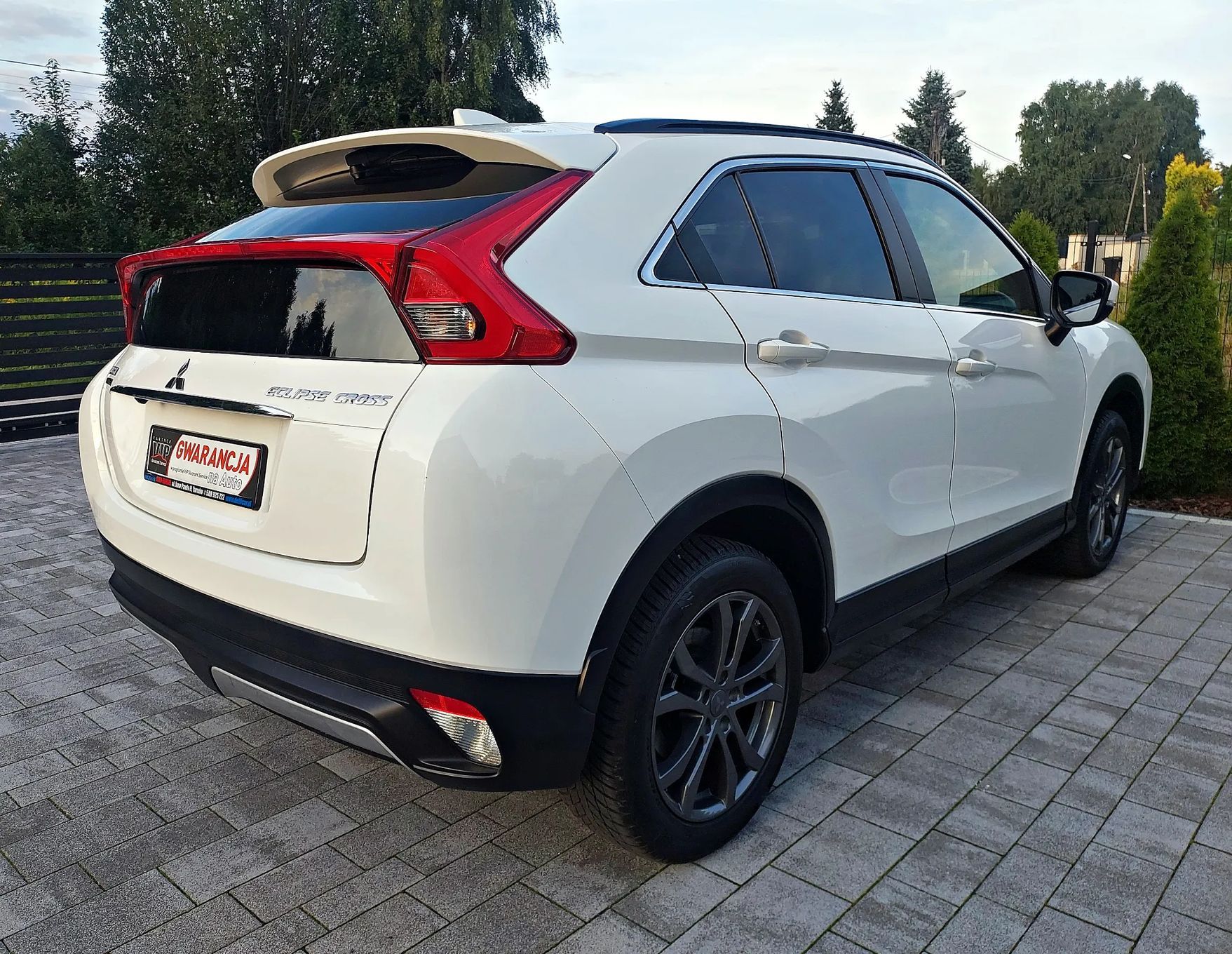 Mitsubishi Eclipse Cross Kamera Nawigacja CarPlay Android Auto Biała Perła