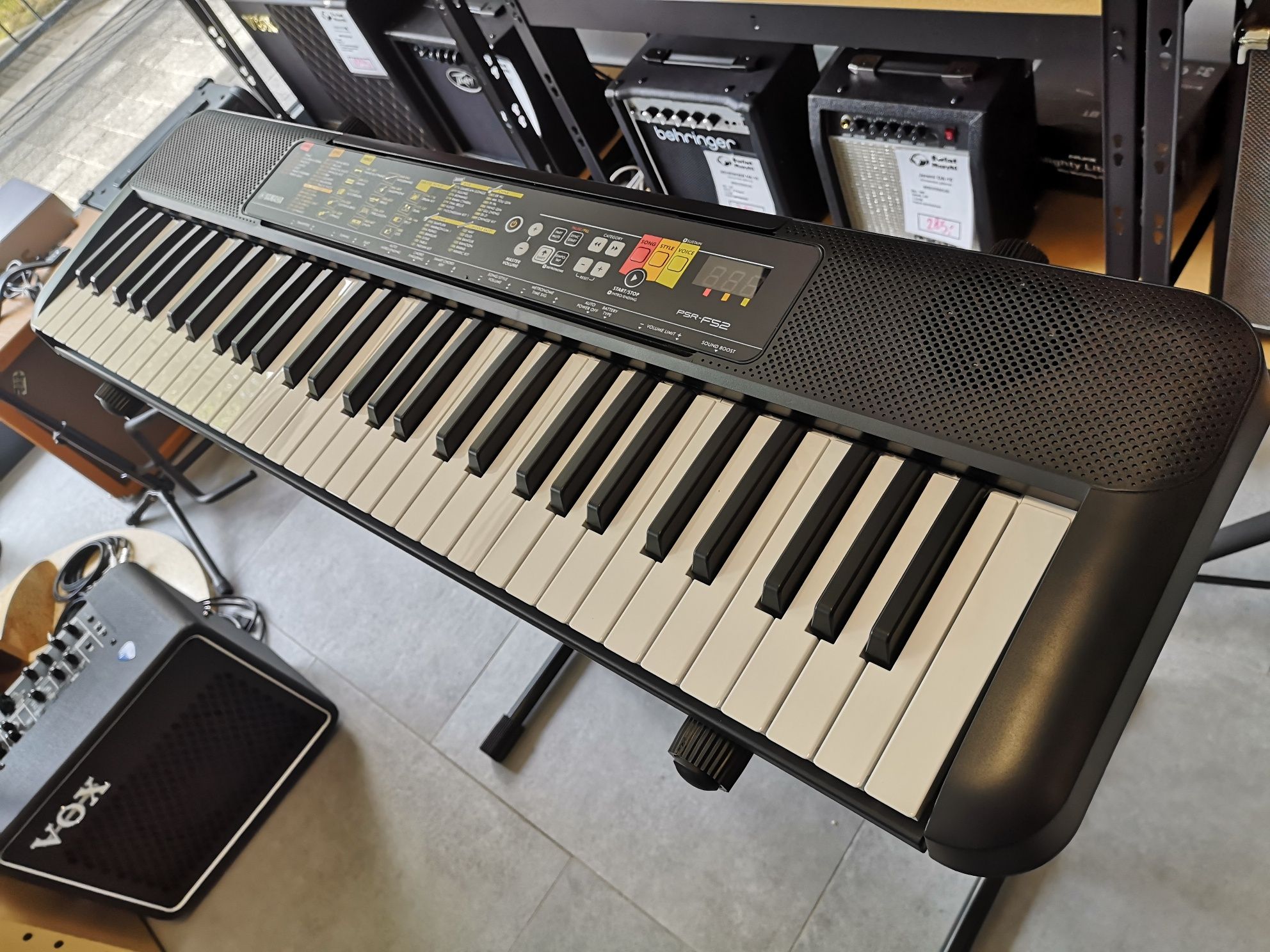 Yamaha F-52 Keyboard Do Nauki Gry