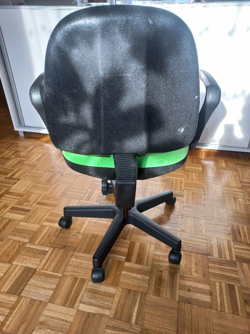 Krzesło biurowe polecam