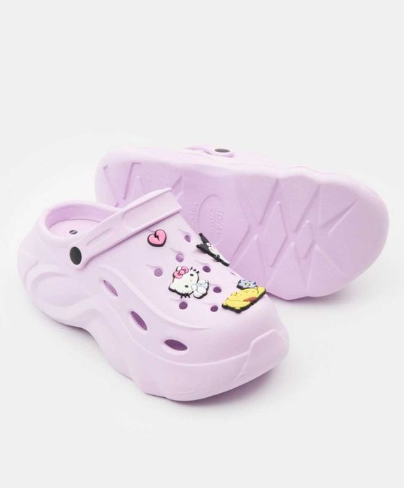 Nowe klapki typu Crocsy damskie marki Hello Kitty rozmiar 40/41