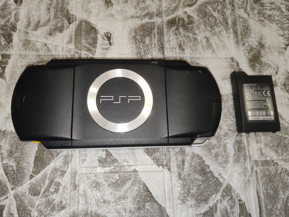 Продам psp fat 1004 з дефектом